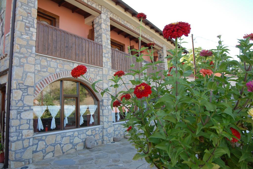 Nestorion Guesthouse To Spiti Τou Gakou מראה חיצוני תמונה